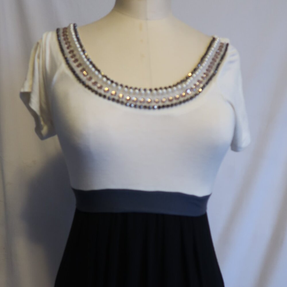Black and White Short Sleeve Embellished Dress